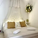 Dimora Antica Perla Apartment